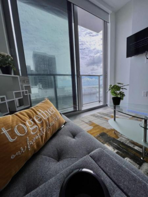 Ocean View Entire Condo In Downtown With Pool and Gym